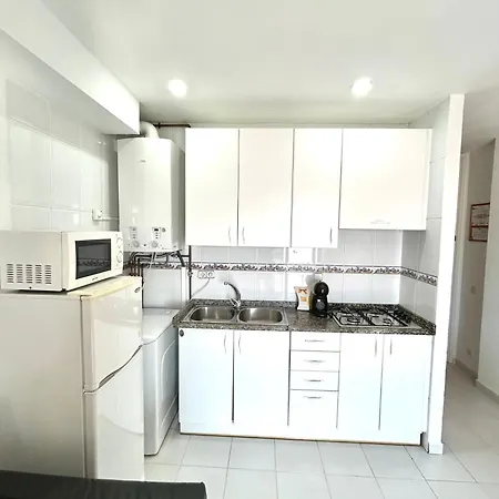 Zodiac Ab 2 C * Lloret de Mar